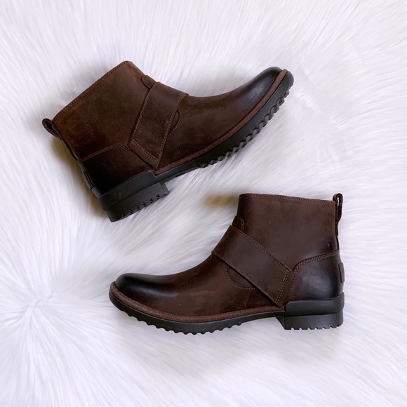 UGG Cheyne Waterproof Booties - Picture 3 of 8